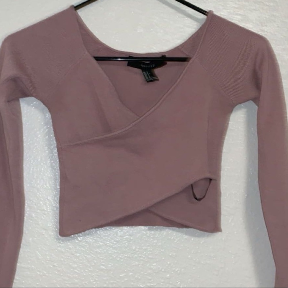 soft pink forever 21 surplice crop top